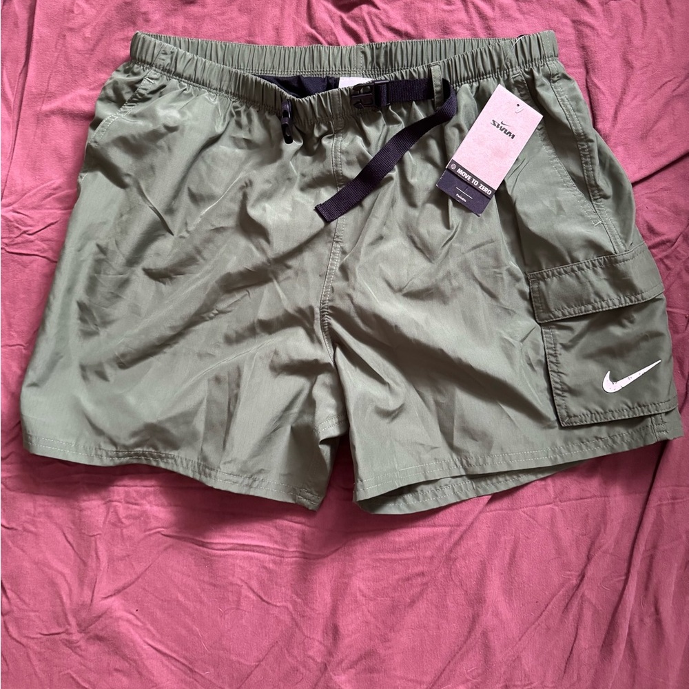 Nike Men's Green Cargo Shorts